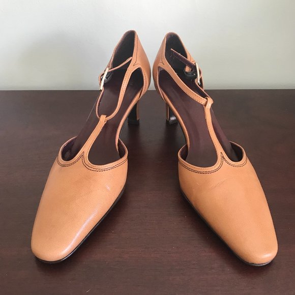 Coach | Tan T-Strap Heels - Picture 1 of 7